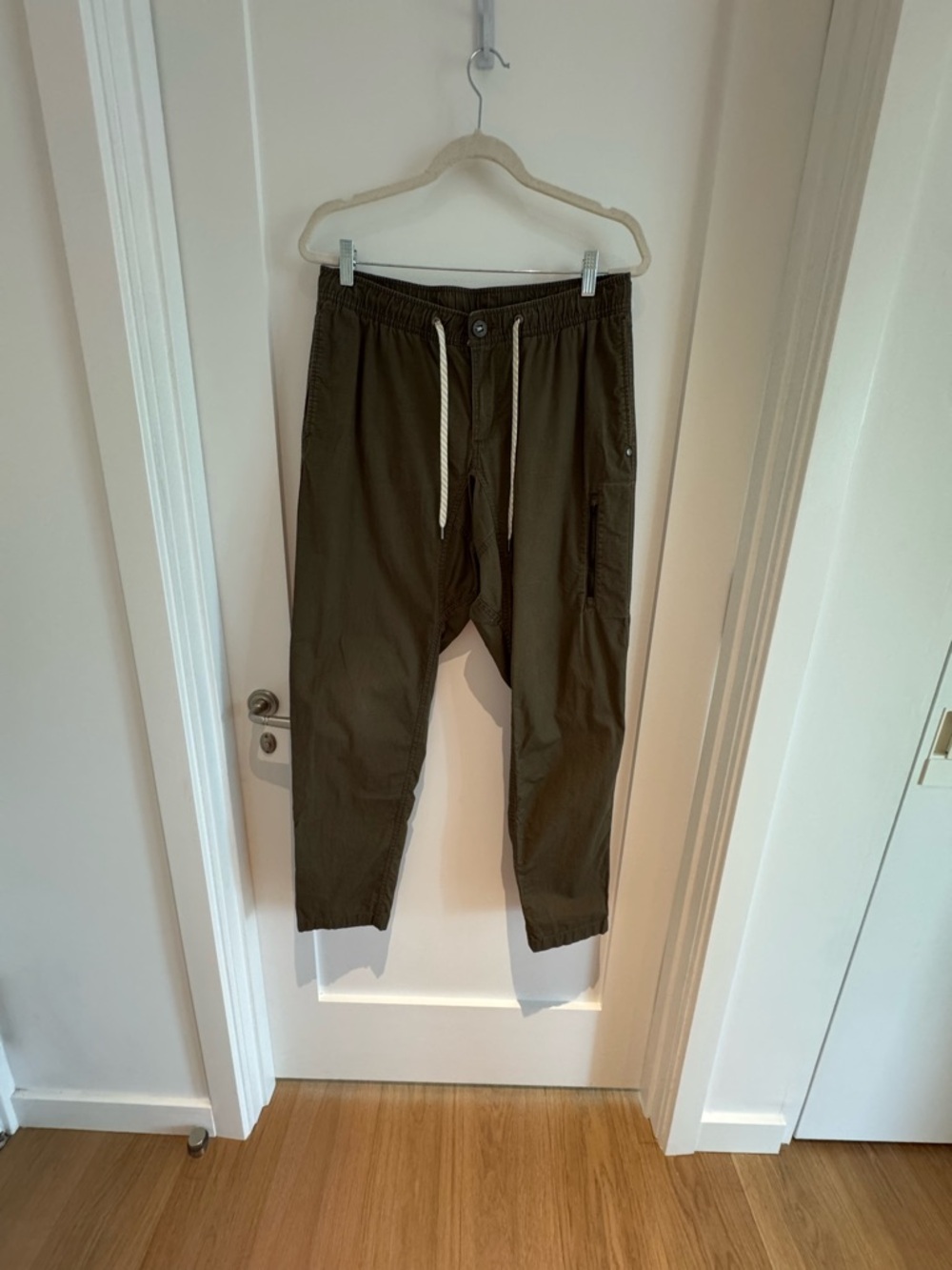 Vuori Olive Green Cargo Pants
